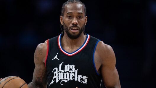 Clippers’ Kawhi Leonard Underwent Procedure On Knee In Offseason, Will Start Training Camp On Limited Basis: REPORT