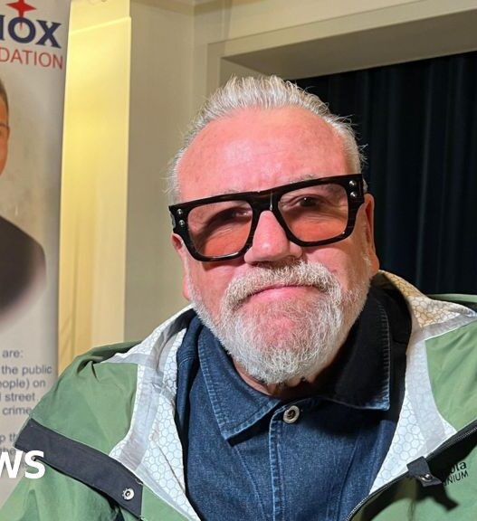 Ray Winstone backs grieving dads call for knife crime lessons