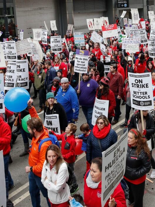 Chicago Teachers Union Refuses To Disclose Where Money Is Going, Lawsuit Alleges