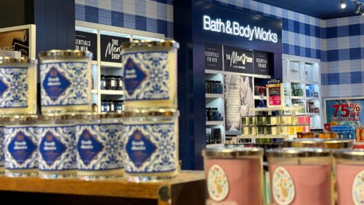 Bath & Body Works Apologizes For Offending Customers With Allegedly KKK-Resembling Candle