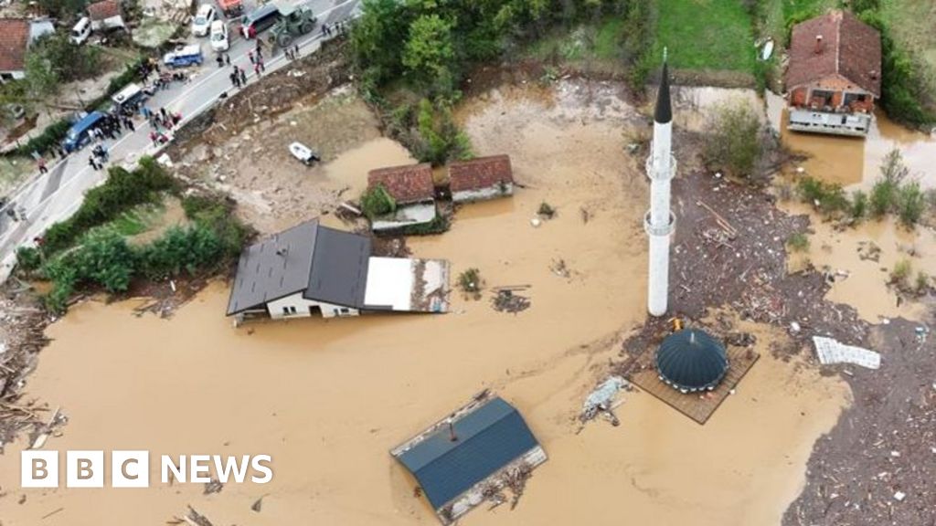 Bosnia floods and landslides leave 19 dead