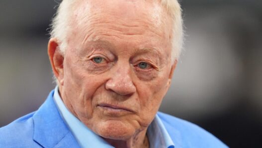 Completely Unaccountable Jerry Jones Talks Utter Rubbish About Derrick Henry, Mike McCarthy During Radio Interview