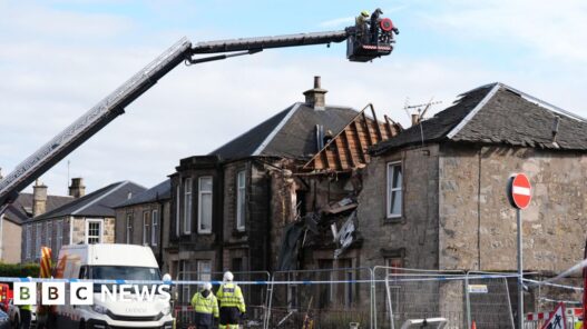 Days of disruption expected after fatal flat explosion