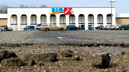 Kmart To Shut Down Last Full-Scale Store