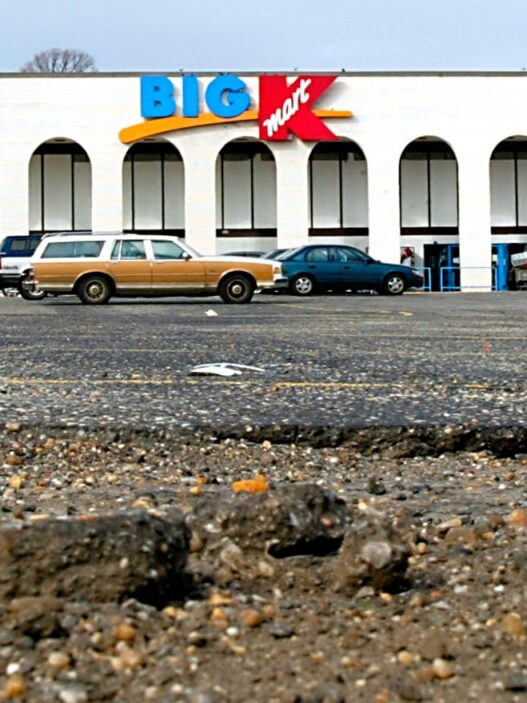 Kmart To Shut Down Last Full-Scale Store