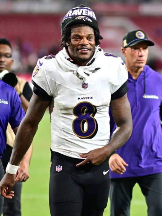 Lamar Jackson Throws Incredible 5 TDs In ‘Monday Night Football’ Performance That Leaves You Asking … Super Bowl?