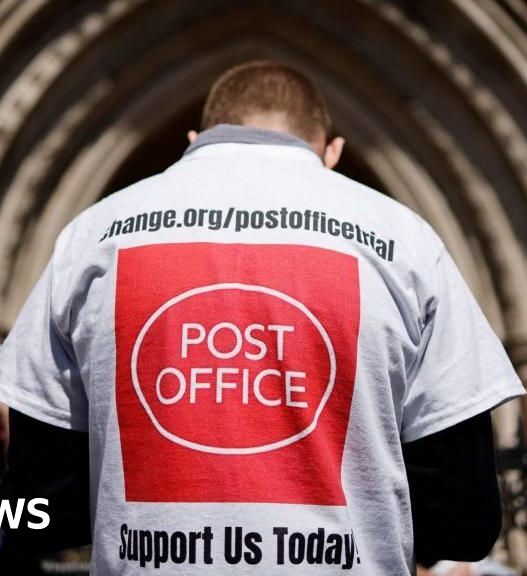 Ministers explore handing Post Office ownership to sub-postmasters