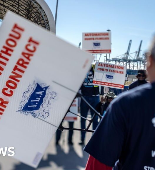 Union boss on US ports strike: 'I'm not playing games'